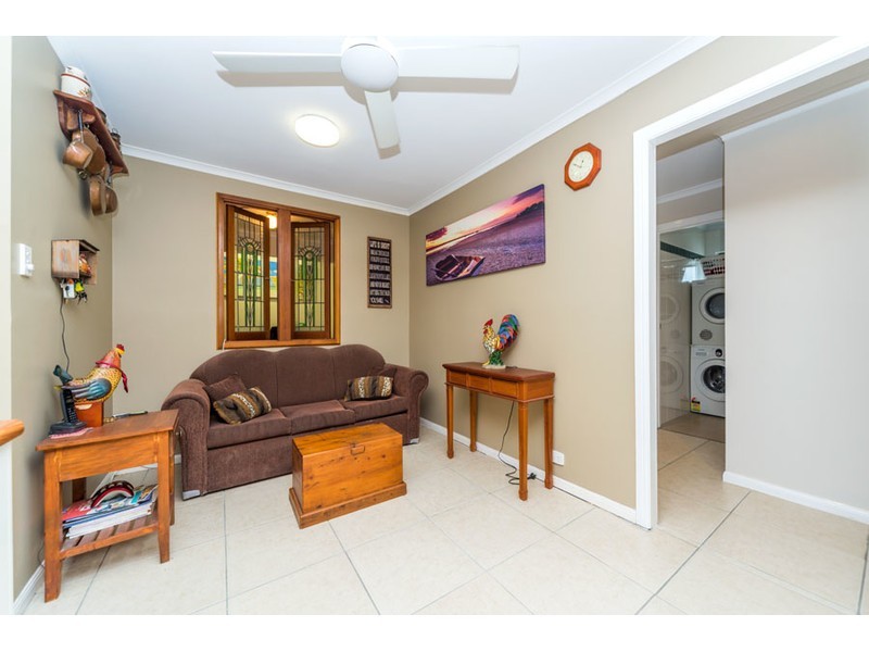 12 Dromana Crescent, Helensvale QLD 4212