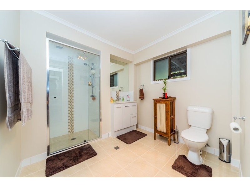 12 Dromana Crescent, Helensvale QLD 4212