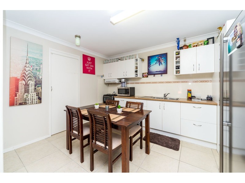 12 Dromana Crescent, Helensvale QLD 4212