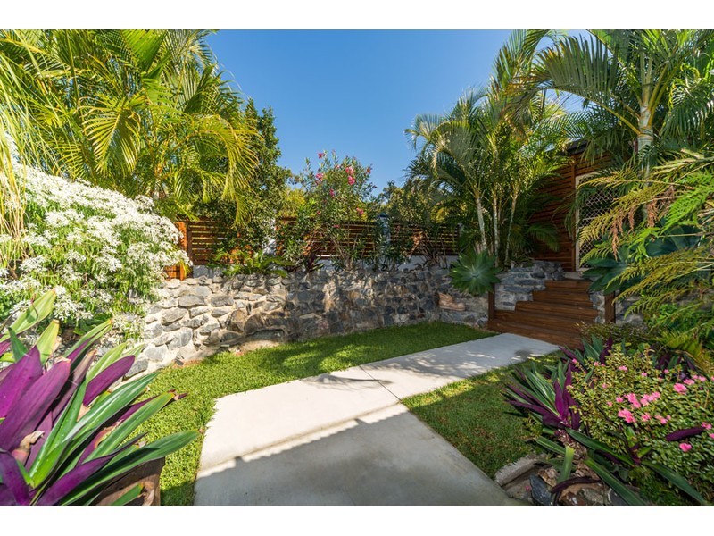 12 Dromana Crescent, Helensvale QLD 4212