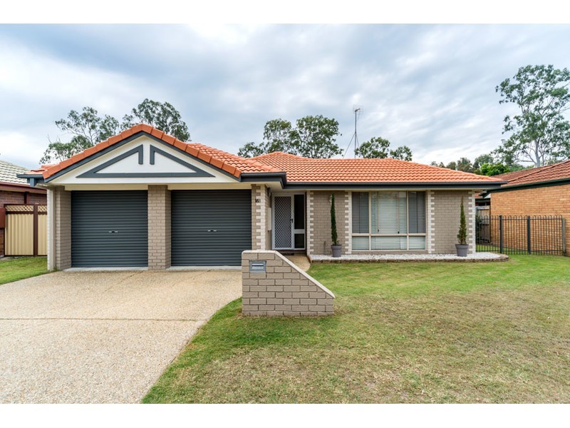 16 Bexley Place, Helensvale QLD 4212