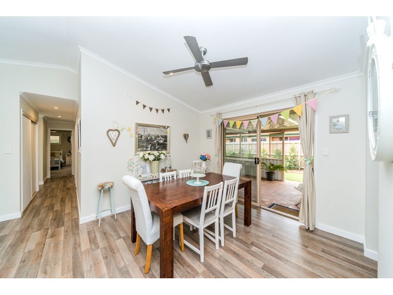 16 Bexley Place, Helensvale QLD 4212