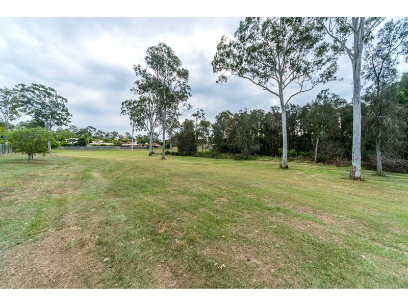 16 Bexley Place, Helensvale QLD 4212
