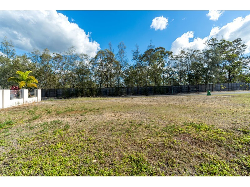 71 Highvale Drive, Helensvale QLD 4212