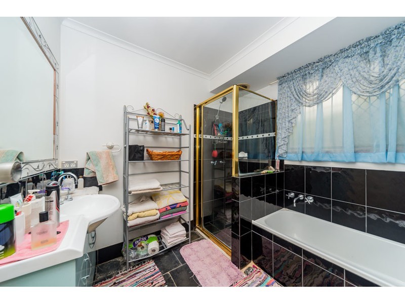 69 Discovery Drive, Helensvale QLD 4212