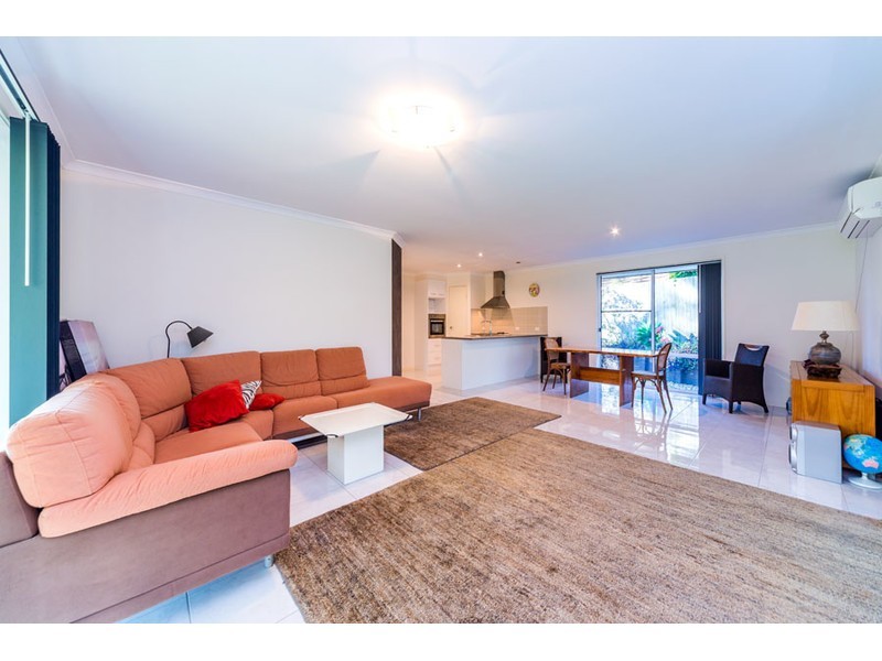 14 Catani Place, Helensvale QLD 4212