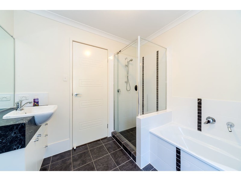 14 Catani Place, Helensvale QLD 4212