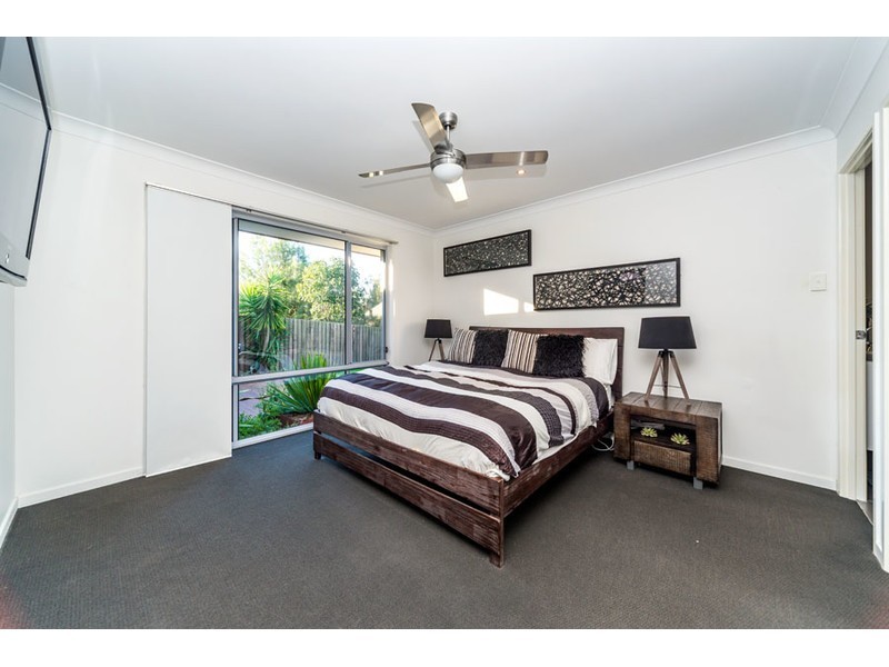 14 Lillypilly Court, Helensvale QLD 4212