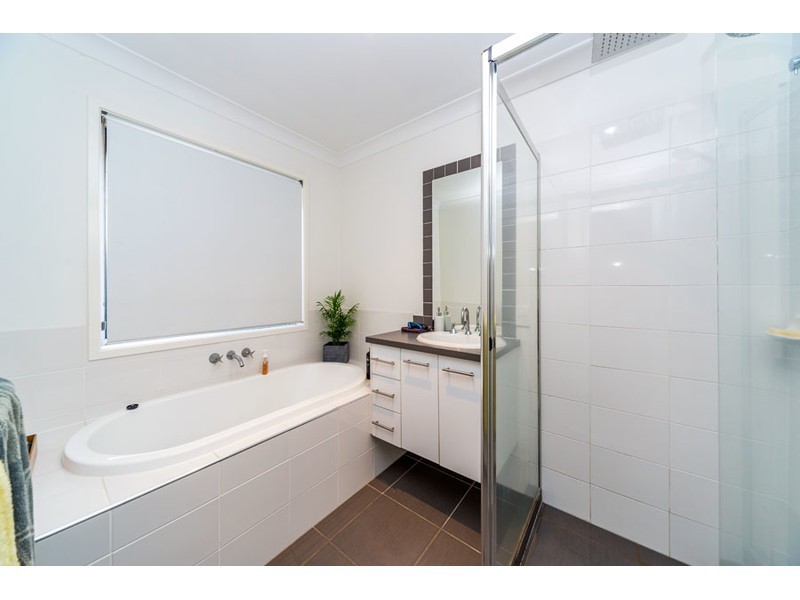 14 Lillypilly Court, Helensvale QLD 4212