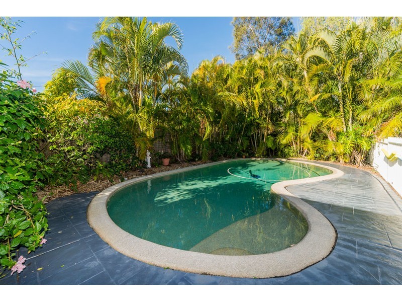 23 Lakeshore Drive, Helensvale QLD 4212