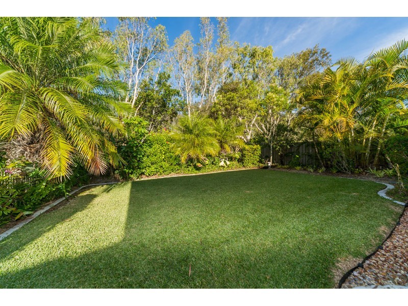 23 Lakeshore Drive, Helensvale QLD 4212