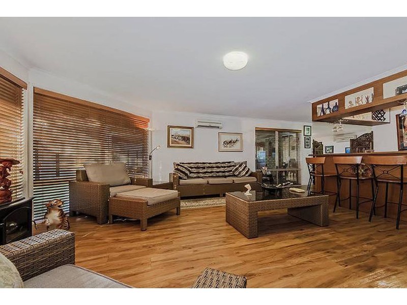 49 Cootharaba Drive, Helensvale QLD 4212