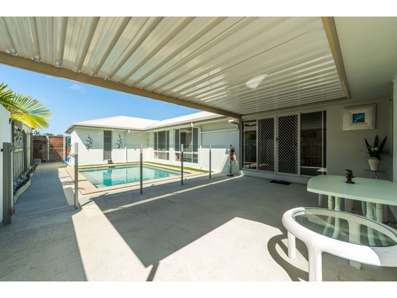 3 Casuarina Way, Helensvale QLD 4212