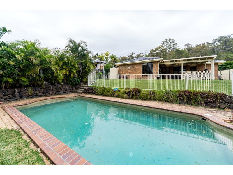 18 Mullewa Crescent, Helensvale QLD 4212