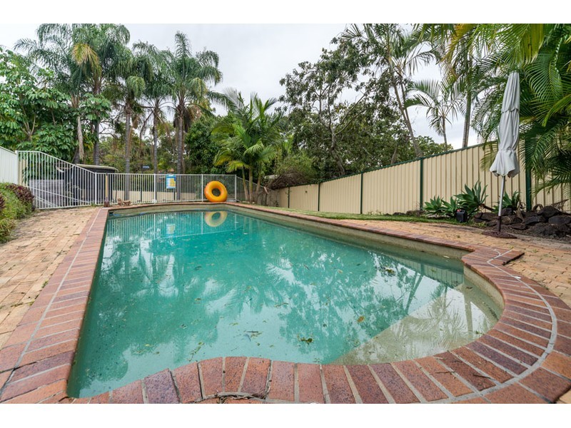18 Mullewa Crescent, Helensvale QLD 4212