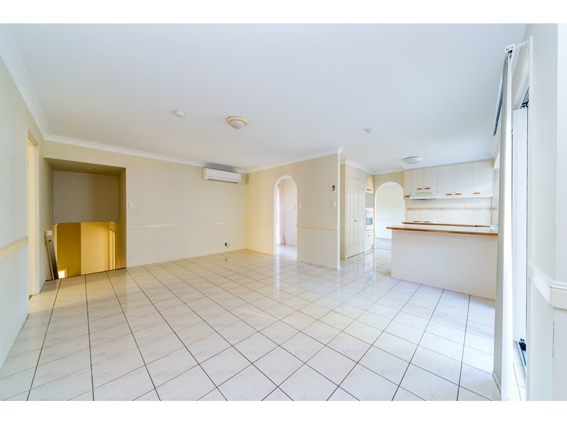 10 Pacific Pines Boulevard, Pacific Pines QLD 4211