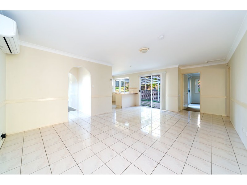 10 Pacific Pines Boulevard, Pacific Pines QLD 4211