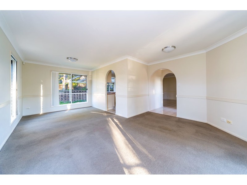 10 Pacific Pines Boulevard, Pacific Pines QLD 4211