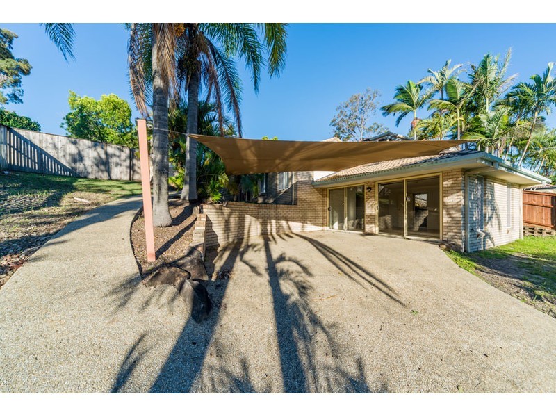 10 Pacific Pines Boulevard, Pacific Pines QLD 4211