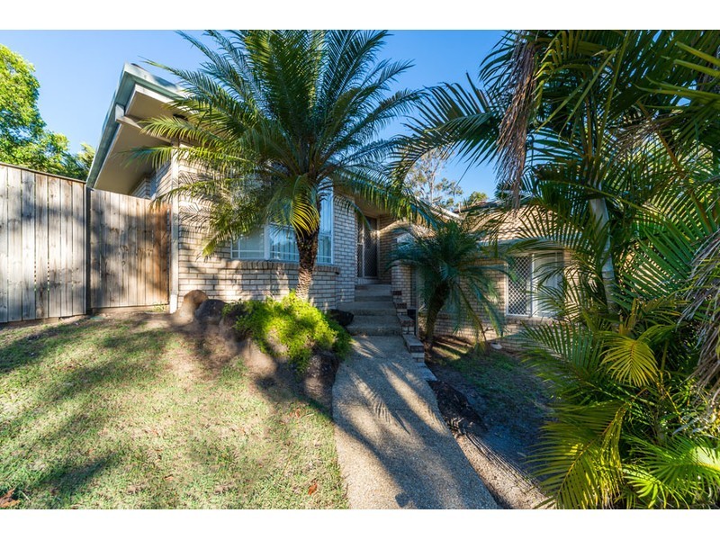 10 Pacific Pines Boulevard, Pacific Pines QLD 4211