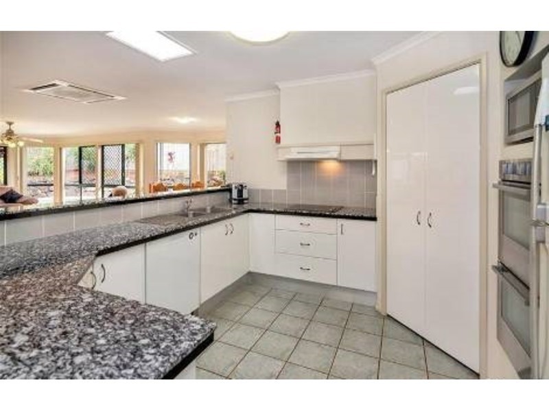 51 Gippsland Drive, Helensvale QLD 4212