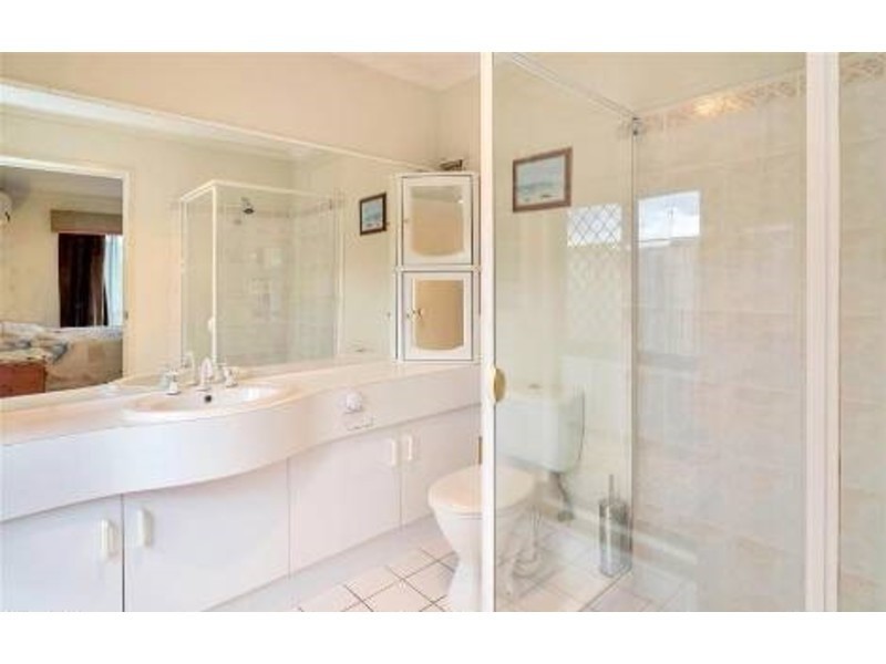 51 Gippsland Drive, Helensvale QLD 4212