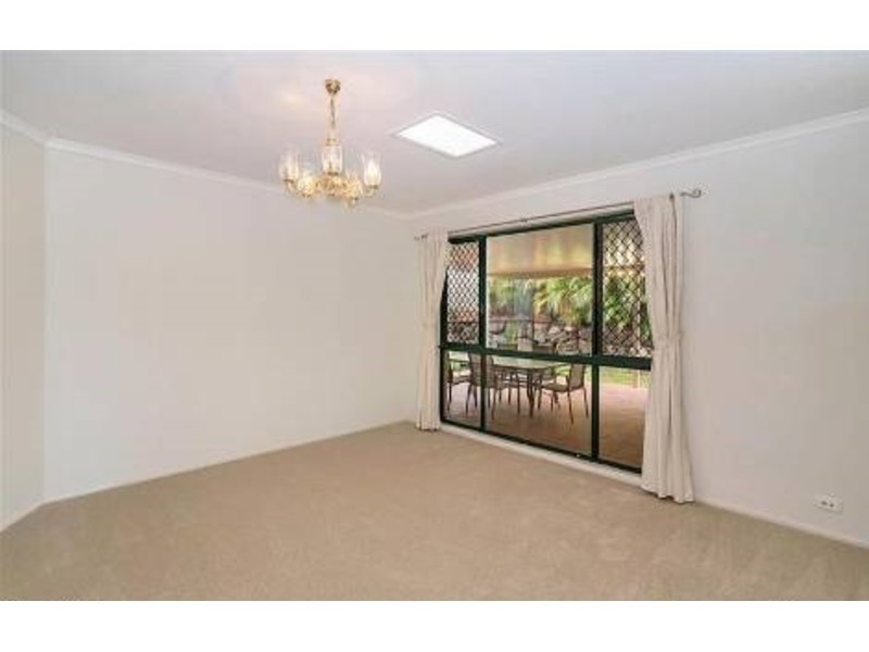 51 Gippsland Drive, Helensvale QLD 4212