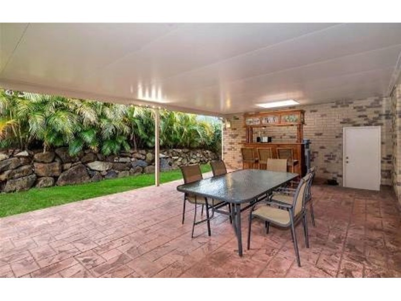 51 Gippsland Drive, Helensvale QLD 4212