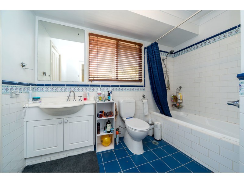 12 Pacific Pines Boulevard, Pacific Pines QLD 4211