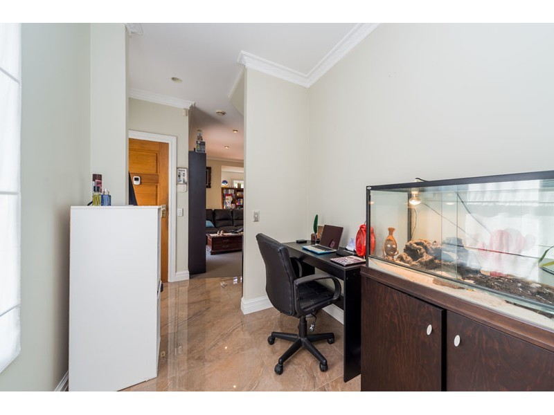 12 Pacific Pines Boulevard, Pacific Pines QLD 4211