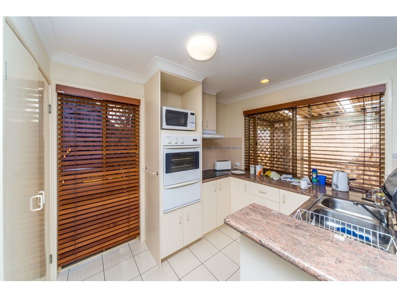 10/2 Doyalson Place, Helensvale QLD 4212