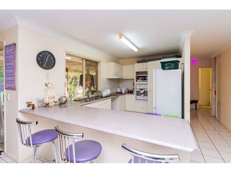 11 Malekula Rise, Pacific Pines QLD 4211