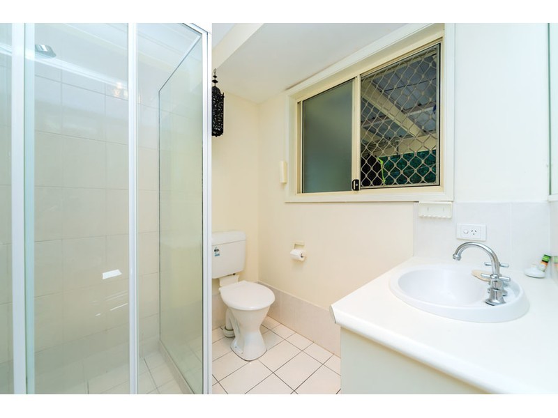 11 Malekula Rise, Pacific Pines QLD 4211