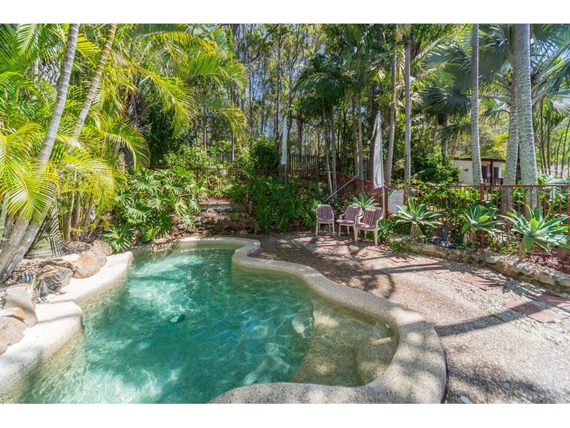 9 Urangan Court, Helensvale QLD 4212