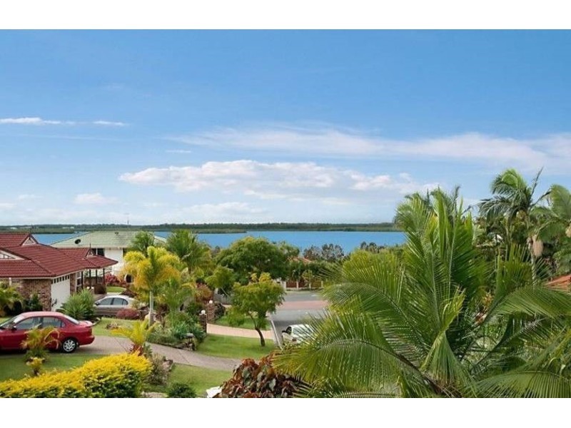 9 Urangan Court, Helensvale QLD 4212