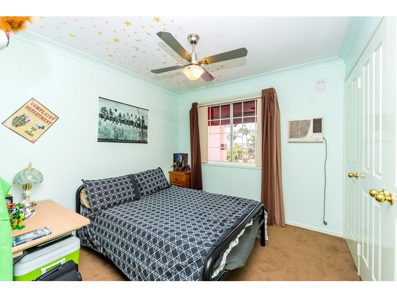 9 Urangan Court, Helensvale QLD 4212