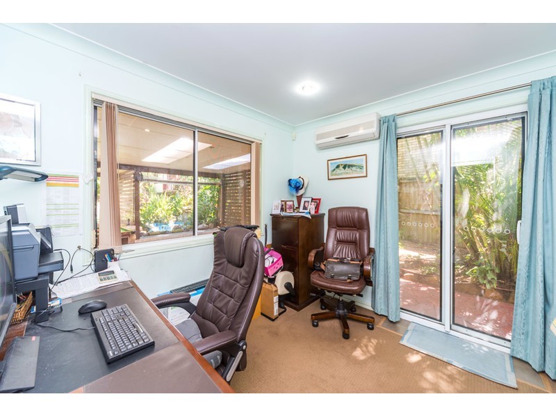 9 Urangan Court, Helensvale QLD 4212