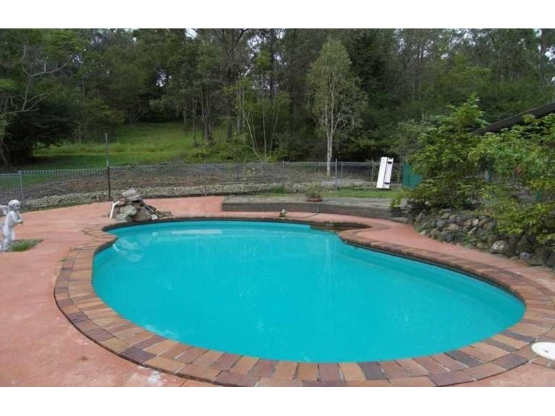 5 Woodside Place, Helensvale QLD 4212