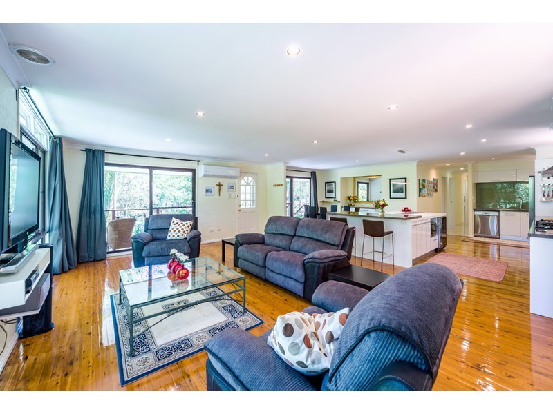 729 Tamborine Oxenford Road, Upper Coomera QLD 4209