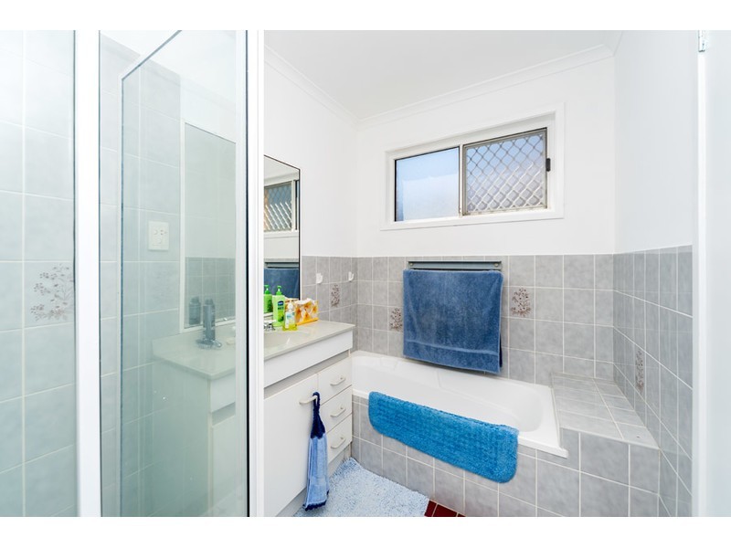 2/16 River Oak Drive, Helensvale QLD 4212