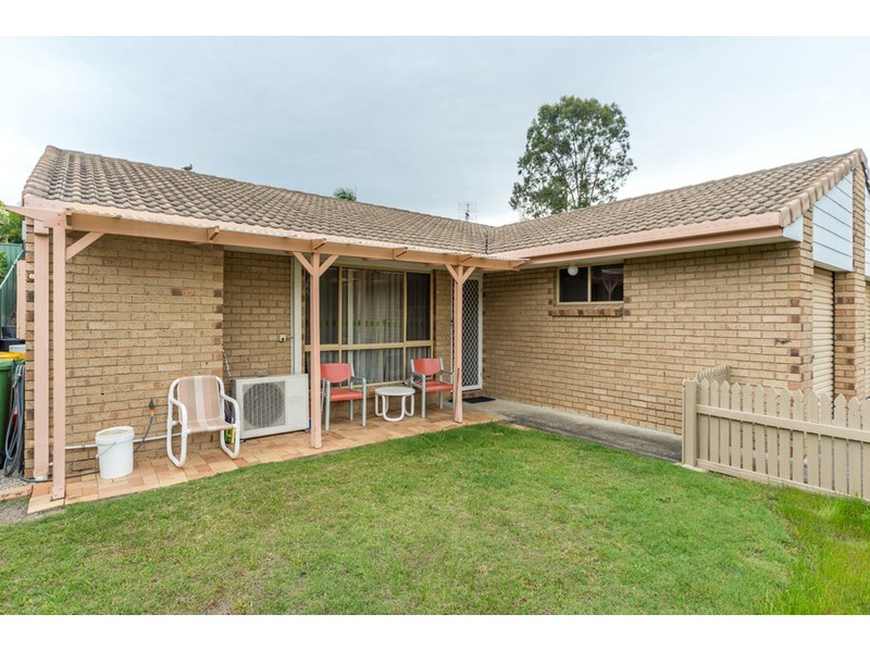 2/18 Artists Avenue, Oxenford QLD 4210