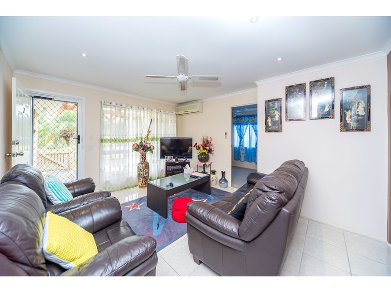 2/18 Artists Avenue, Oxenford QLD 4210