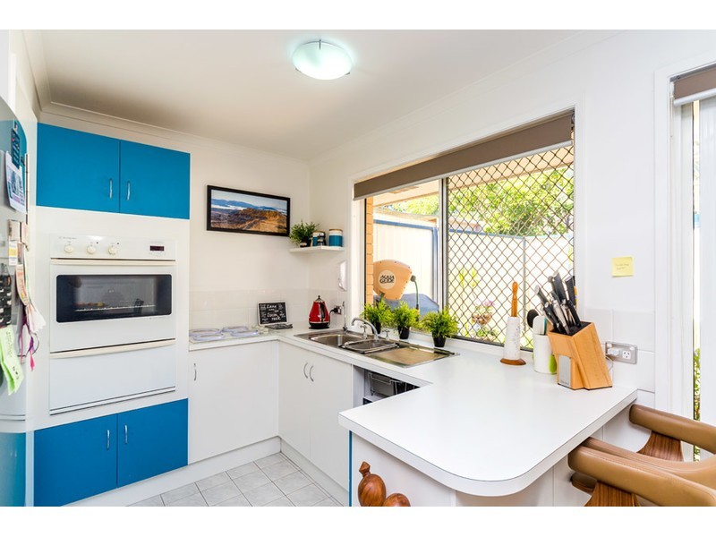 2/1 Universal Street, Oxenford QLD 4210