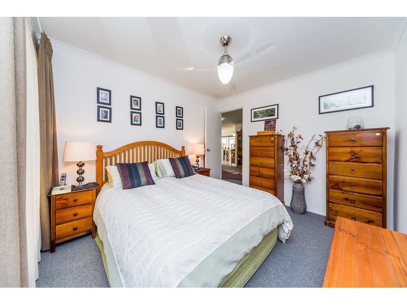 2/1 Universal Street, Oxenford QLD 4210