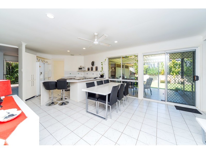 258 Discovery Drive, Helensvale QLD 4212