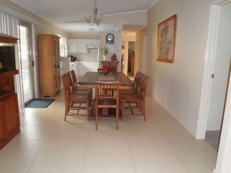 2 Samford Court, Helensvale QLD 4212