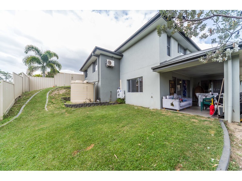1 Caragh Crescent, Oxenford QLD 4210