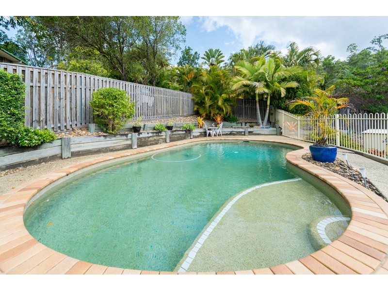 8 Bellona Court, Pacific Pines QLD 4211