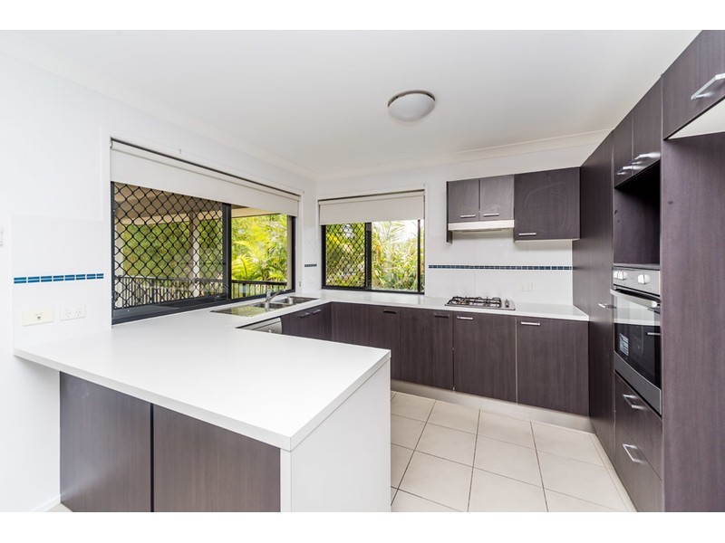 13 Silver Dawn Crescent, Oxenford QLD 4210