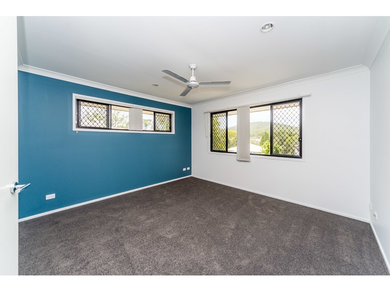 13 Silver Dawn Crescent, Oxenford QLD 4210